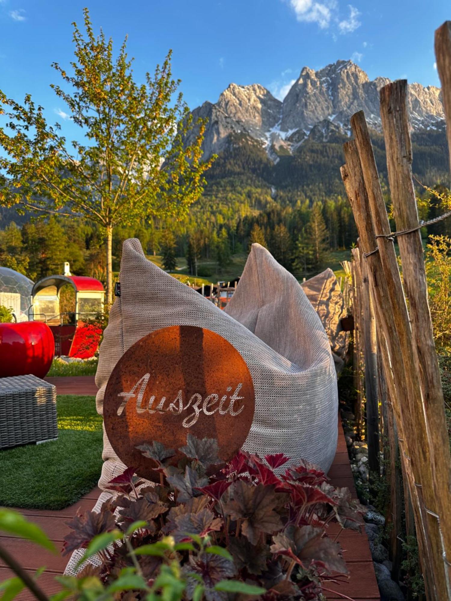 Bayern Resort Hotel - Adults Only - Mit Zugspitzblick - Eibsee-Naehe - Wellnessbereich - Naturpool Im Sommer Grainau Exteriör bild